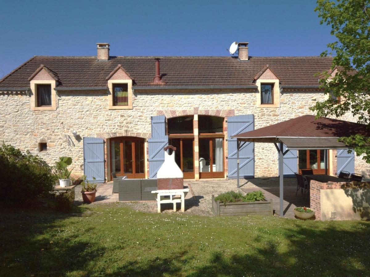Charming Holiday Home With Pool Lavercantiere Exterior photo